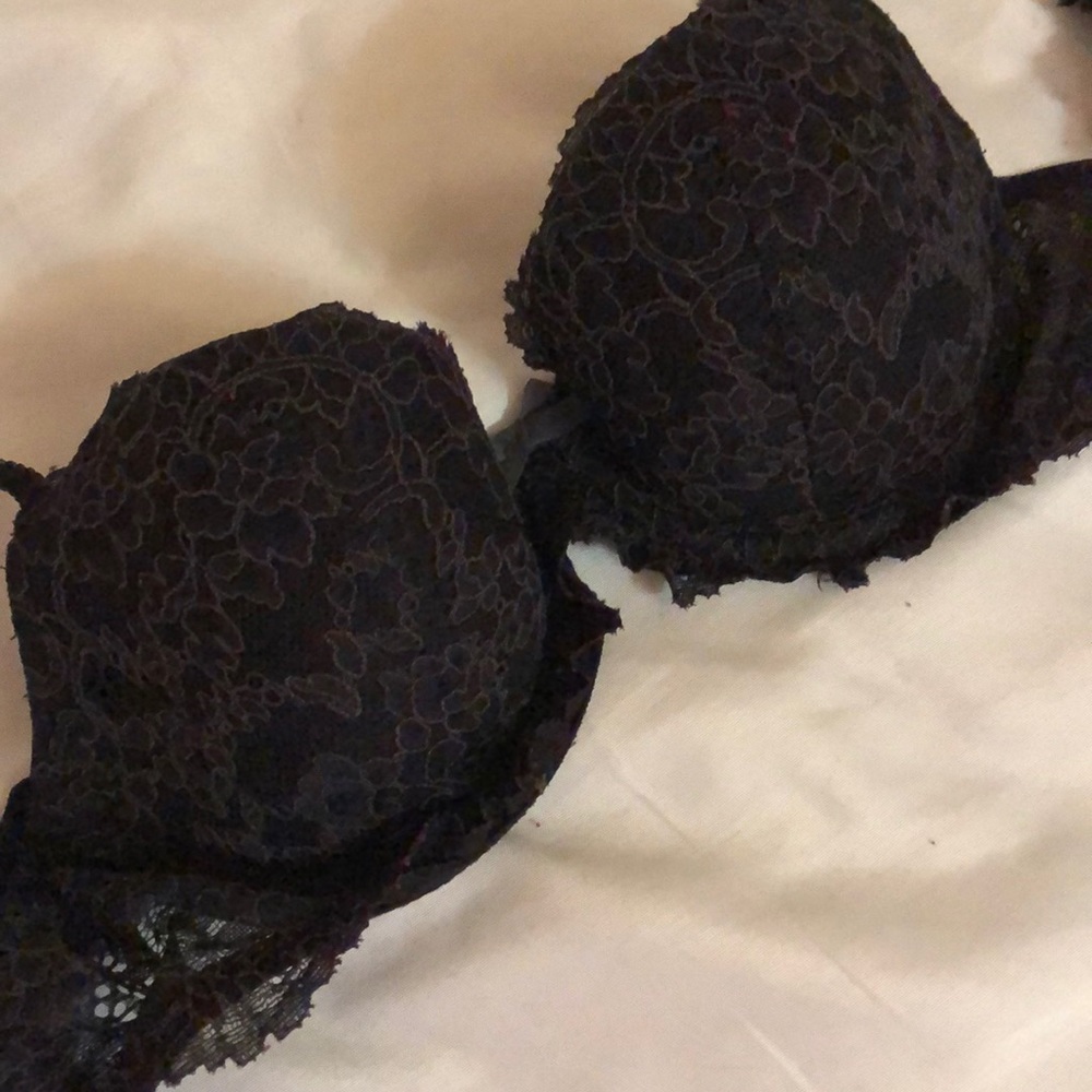 Black lace padded bra, kinda a push up